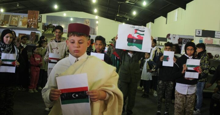 المعرض الوطنى الأول للأسر المنتجة للمشاريع الصغري والمتوسطة