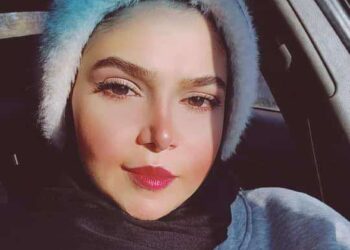 ها أنت وحدَك …