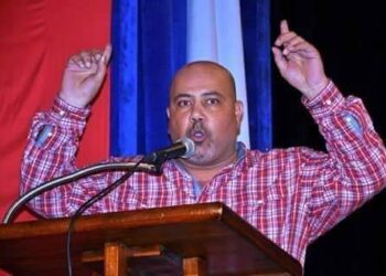 أنا مره حدفت العمر الباقي اللي فاضللي …