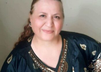 يرنو قلمي إليكَ …