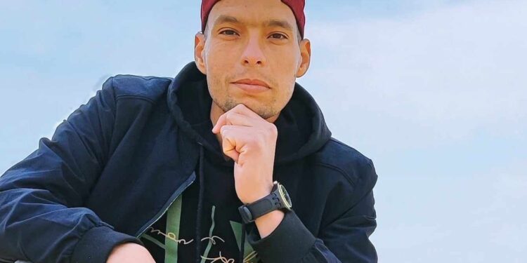 “محاولة أخيرة لاصطياد المجاز”