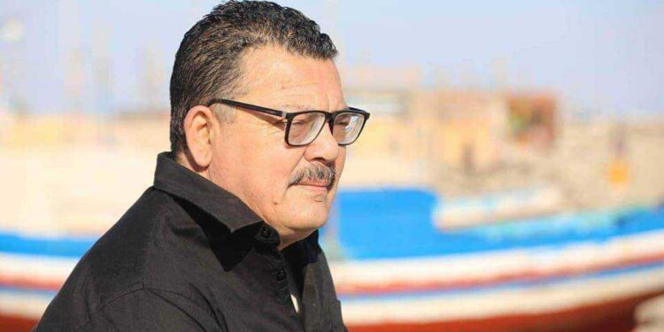 عائدٌ لِتوِّي …