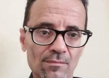 الشاعر حمد حاجي يكتب الجانحان وفي عينيهما زوابع