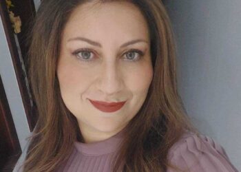 في ذاك الشارع البارد