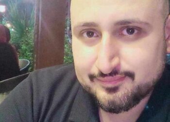 ولستُ أُحبُّ الصباحَ كثيراً..