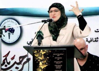 وأنا بكاملِ جنوني