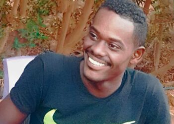 لا مأوىٰ ليّ إلا المقهىٰ