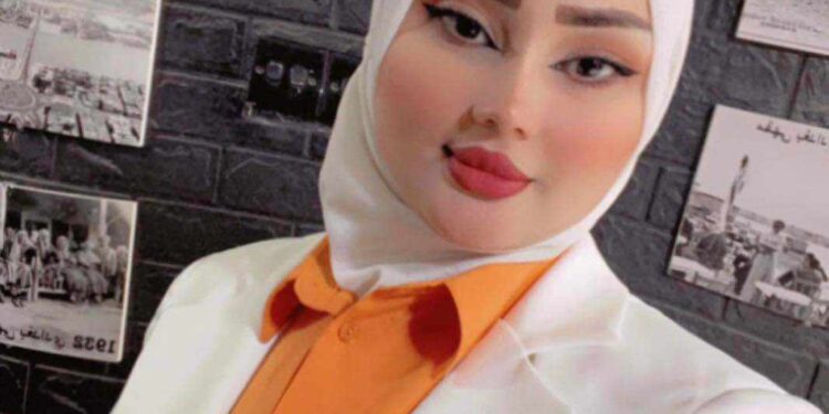 زاخرون بــالأسى