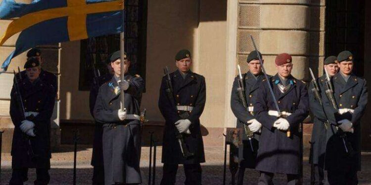 السويد تحقق في “تهديد نووي” بعد عضوية الناتو