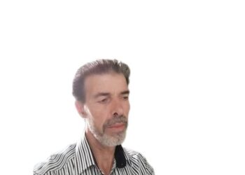 ابتهل والوجعُ تناصُفٌ …