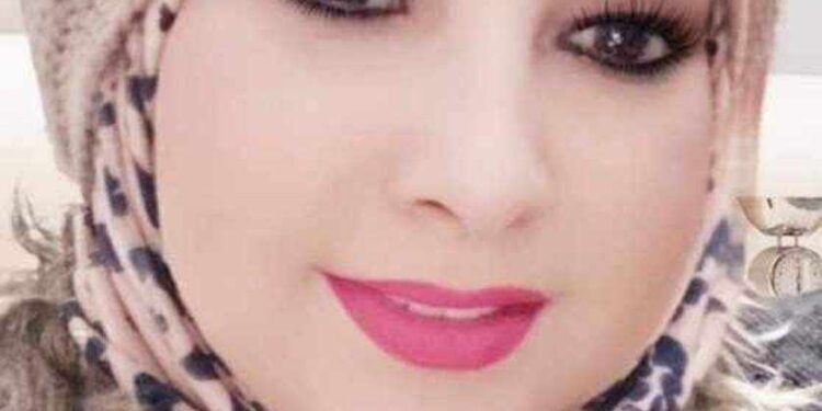 انحتُ اعترافا …