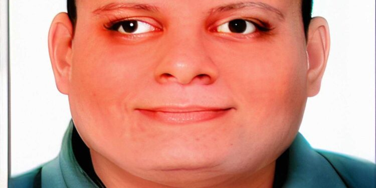 مواقيت عمرٍ بائس