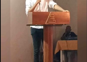 كَأيّامٍ بِلا مَعْنَى