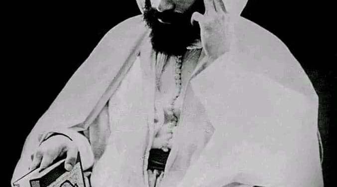 عبد الحميد بن باديس يتحدث في عيد العلم في الجزائر .