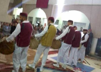 عرض فني بعنوان ” ضحضاح”  في الحفل الختامي بالقصرين