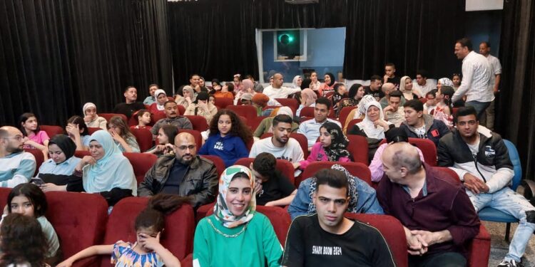 إحتفالا بعيد الفطر.. “سينما الشعب” كامل العدد