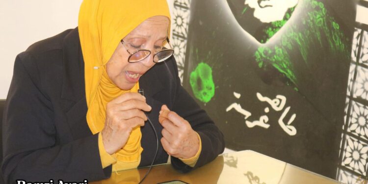 كــمْ أنــتَ وحــدك ؟