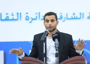 ريم على القاع بين البان والعلم