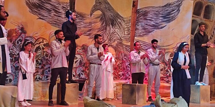 “ثورة الموتى” عرض مسرحي بأسيوط