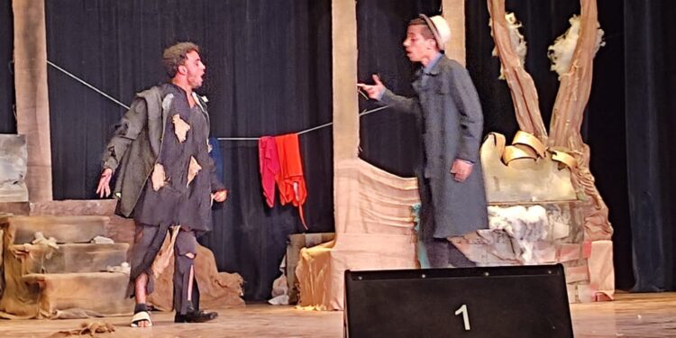 “دراما الشحاذين” على مسرح أسيوط