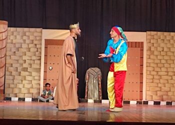 فرقة منفلوط تعرض “المهرج” على مسرح أسيوط