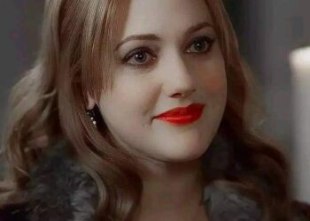 لا تحسبن كل مبتسم يبتسم …