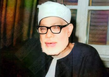 الشيخ عبد الفتاح القاضي  عالم وأستاذ القراءات ومراجع ومصحح المصحف الشريف   