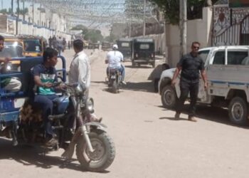 الوحدة المحلية لمركز ومدينة ارمنت تستمر فى رفع الاشغالات وتيسير حركة المرور