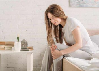 بعد طول انتظار ” .. طفلة صماء تستعيد قدرات السمع لأول مرة