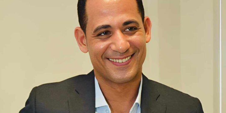 وَإنِّيَ نُطْفَةٌ خُلِقَتْ