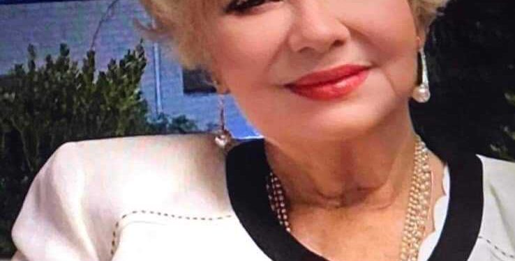 هناك قصيدة قد تلتصق بدماء كاتبها