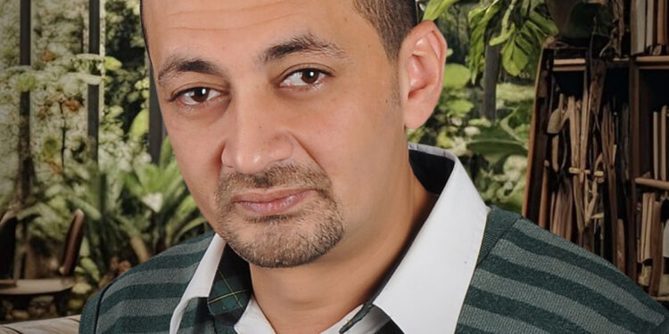 أتبلبطُ على حَصى الشاطئ لأستكمل تأملاتي”