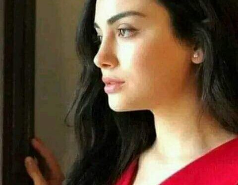 في مشهدٍ مُهيبٍ رحلتُ …