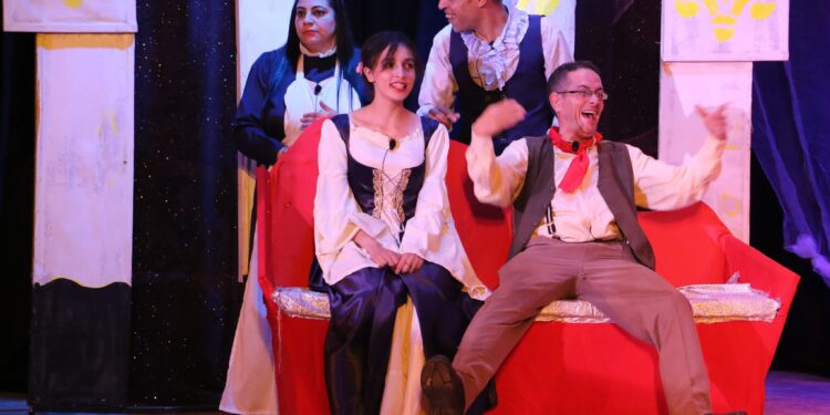 “طبيب رغم أنفه” عرض مسرحي بالمنوفية