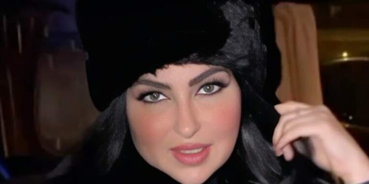 زينب العسكري تظهر بوجه مغطى بالضمادات بعد خضوعها للتجميل