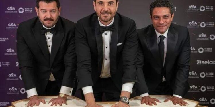 نجوم فيلم “ولاد رزق 3” يتركون بصمتهم في طمي السعودية