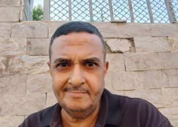 تمشي على قلبي أوراق القصيدة …