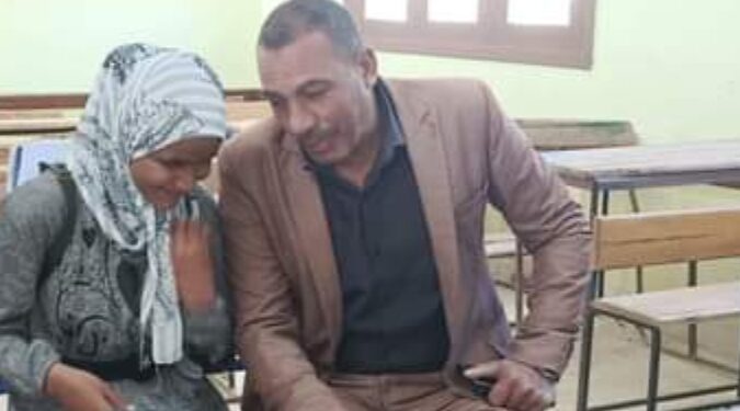 مدير إدارة ارمنت الأزهرية شرف للإدارة أن يكون فيها حبيبه.