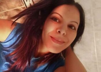 يدك باردة …