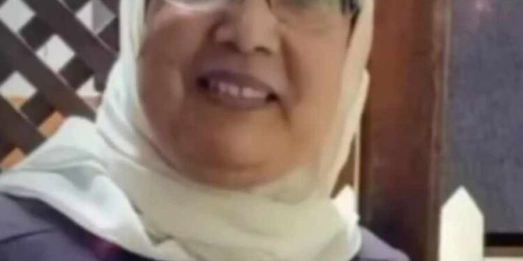 لحظة لقىٰ …