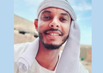 أنا والشَّمسُ وغيمة…!