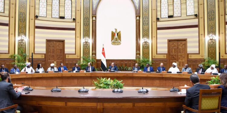 مساعي مصرية لتقريب وجهات النظر للخروج من الأزمة السودانية