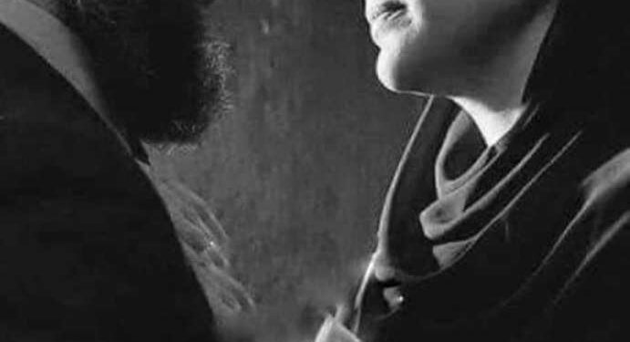 تمتمات انثى