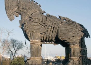 ماذا تعرف عن حرب طروادة؟!!