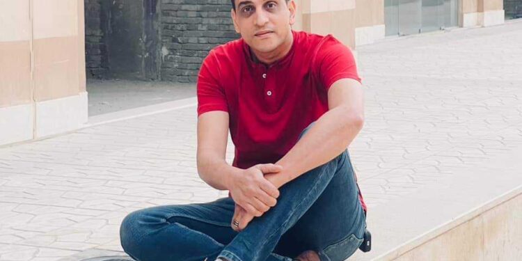 مزاجي مش حلو لكن عايش …