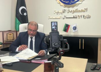 وزير الأشغال العامة بالحكومة الليبية يصدر تعليماته بإنشاء مركز لضبط ومراقبة جودة المواد المستخدمة