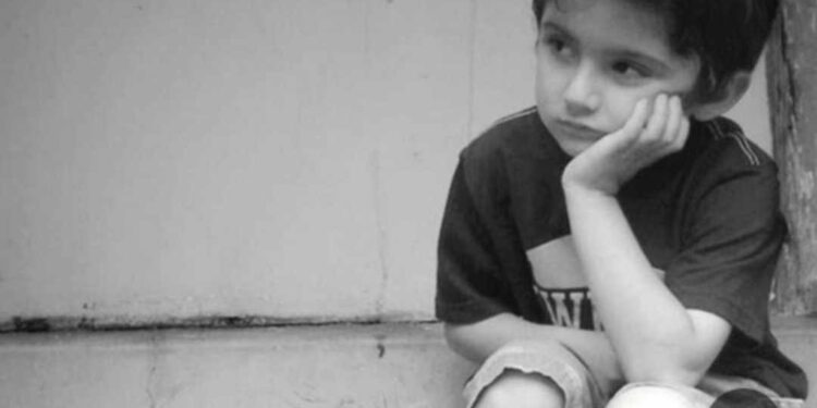 دمـعة يـتـيـم …