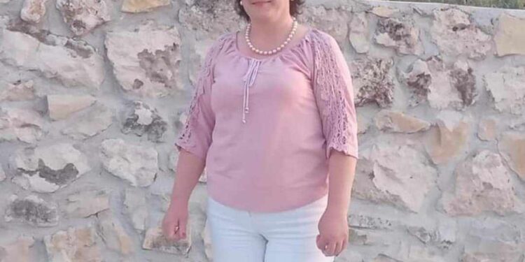 أكونُ لأُحبَّكَ مجدًّداً