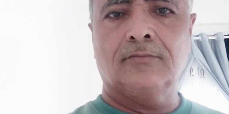 أنا والرصيف نتشاطر الأنين