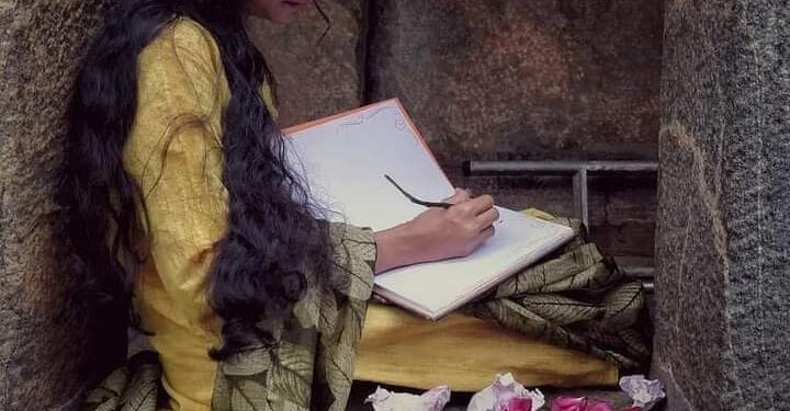 بعض النصوص ذكرى لايخف بريقها …